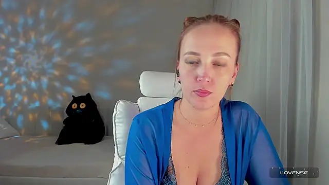 she wolf online show from April 2026 02:21:01 PM