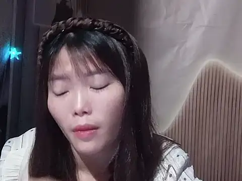 Girl-crazy1 online show from March 2026 09:18:02 PM