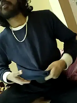 Snapshot of Yk_physique chatting on February 2026 08:43:01 AM Yk physique online show from February 2026 08:43:01 AM