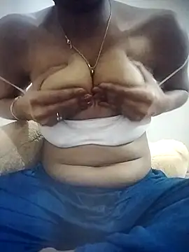 Snapshot of RUHI-24 chatting on February 2026 07:45:01 PM RUHI-24 online show from February 2026 07:45:01 PM