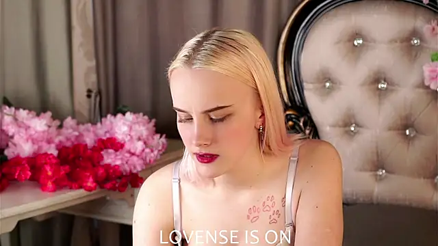 KirstinMcgeady online show from April 2026 11:15:01 AM