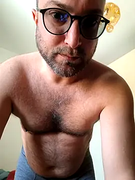 Snapshot of cetriolino chatting on February 2026 09:05:02 AM cetriolino online show from February 2026 09:05:02 AM