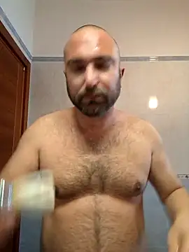 Snapshot of cetriolino chatting on April 2026 05:58:02 AM cetriolino online show from April 2026 05:58:02 AM