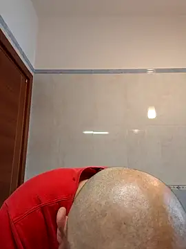 Snapshot of cetriolino chatting on April 2026 05:43:01 AM cetriolino online show from April 2026 05:43:01 AM