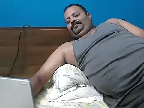 Snapshot of simpleboldman2026 chatting on February 2026 04:19:01 PM simpleboldman2026 online show from February 2026 04:19:01 PM