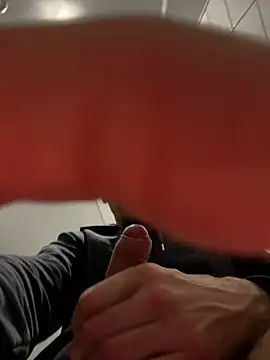 Snapshot of zozo971008 chatting on February 2026 10:17:01 PM zozo971008 online show from February 2026 10:17:01 PM