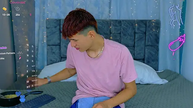 Snapshot of NicolasTorrez chatting on March 2026 03:55:02 AM NicolasTorrez online show from March 2026 03:55:02 AM