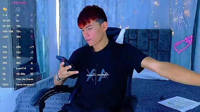 Snapshot of NicolasTorrez chatting on March 2026 08:31:01 PM NicolasTorrez online show from March 2026 08:31:01 PM