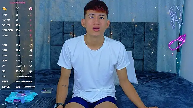 Snapshot of NicolasTorrez chatting on April 2026 07:31:01 AM NicolasTorrez online show from April 2026 07:31:01 AM