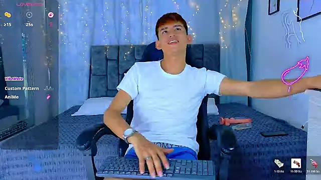 Snapshot of NicolasTorrez chatting on April 2026 08:36:01 PM NicolasTorrez online show from April 2026 08:36:01 PM