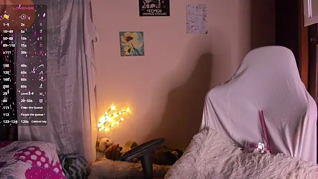 Snapshot of Hanna_Tm chatting on February 2026 01:48:01 AM Hanna Tm online show from February 2026 01:48:01 AM