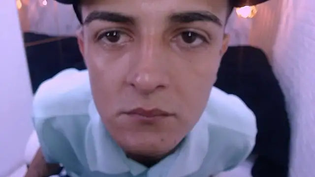 Snapshot of benjamin_anthony chatting on March 2026 02:14:02 PM benjamin anthony online show from March 2026 02:14:02 PM