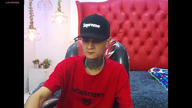 Snapshot of benjamin_anthony chatting on March 2026 03:55:01 AM benjamin anthony online show from March 2026 03:55:01 AM