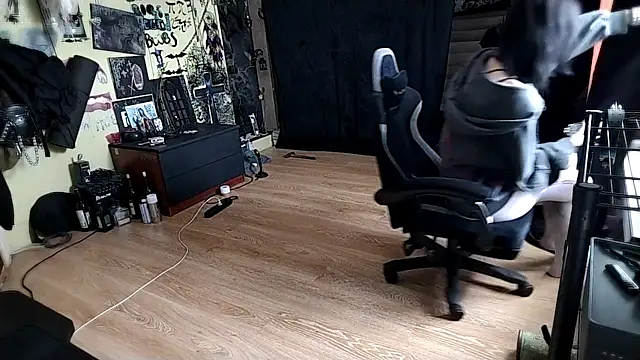 Snapshot of Shempert_ghot chatting on February 2026 11:11:01 AM Shempert ghot online show from February 2026 11:11:01 AM