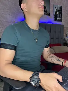 Snapshot of Alann_Smith_X chatting on February 2026 04:08:01 AM Alann Smith X online show from February 2026 04:08:01 AM