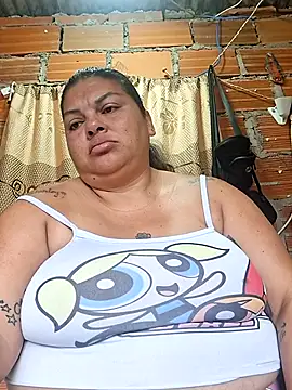 Juli Powl online show from July 2026 01:17:01 PM