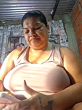 Juli Powl online show from July 2026 11:52:01 AM