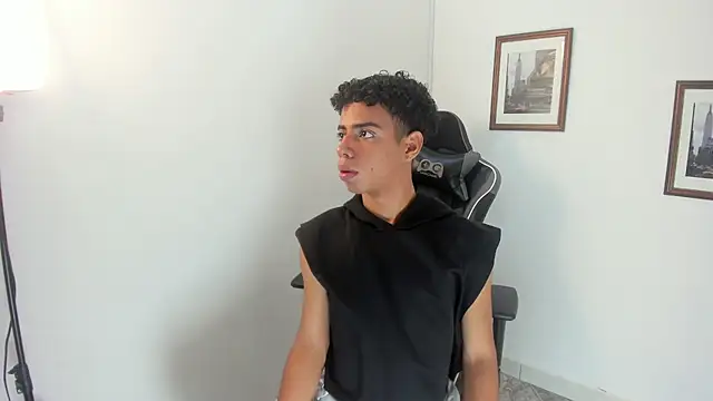alexx cum18 online show from July 2026 01:51:02 PM