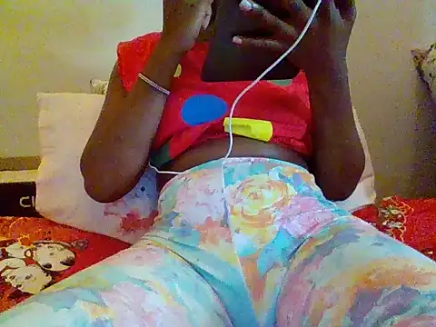 Snapshot of Lunateddy chatting on February 2026 07:34:02 PM Lunateddy online show from February 2026 07:34:02 PM