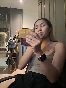Alittleasaingirl online show from May 2026 04:52:02 AM