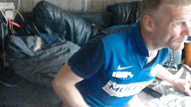 Snapshot of BISLETJE1980 chatting on February 2026 11:52:01 AM BISLETJE1980 online show from February 2026 11:52:01 AM