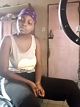 Snapshot of madgirl25 chatting on February 2026 11:53:01 AM madgirl25 online show from February 2026 11:53:01 AM