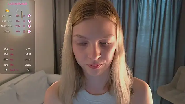 CynthiaaStone online show from April 2026 07:17:01 AM