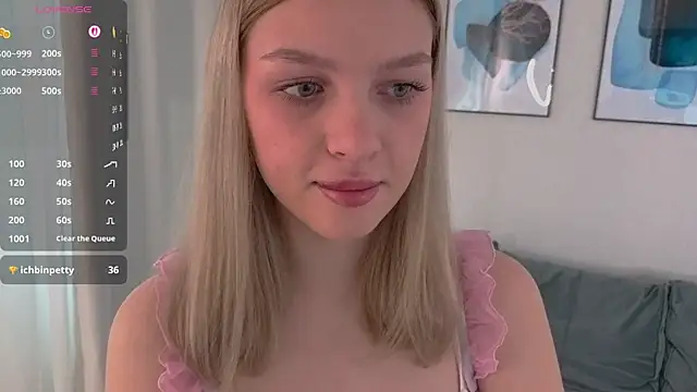 CynthiaaStone online show from April 2026 05:56:02 AM