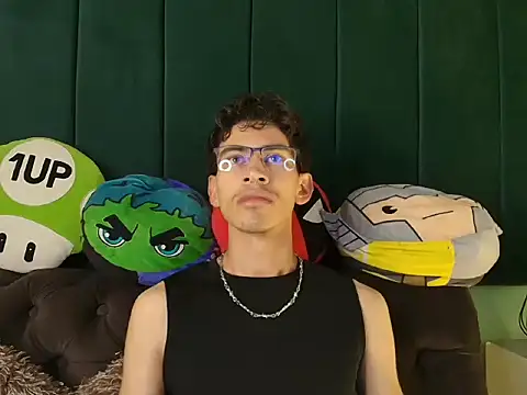 Snapshot of skinny_jean_ chatting on February 2026 07:23:01 PM skinny jean online show from February 2026 07:23:01 PM