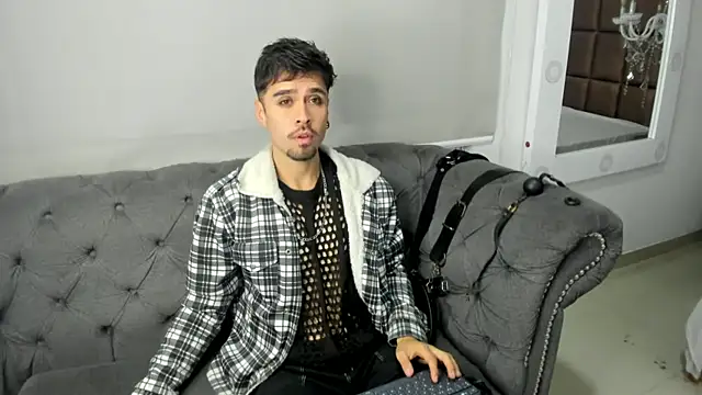 Snapshot of BrunoTurnerr chatting on February 2026 12:38:02 PM BrunoTurnerr online show from February 2026 12:38:02 PM