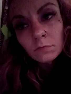 Snapshot of issyamazin chatting on April 2026 07:22:01 PM issyamazin online show from April 2026 07:22:01 PM