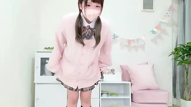 Snapshot of sumire_3 chatting on February 2026 03:54:01 PM sumire 3 online show from February 2026 03:54:01 PM