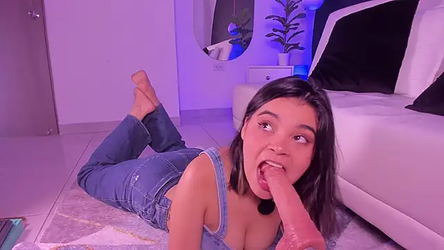 Rose jener06 online show from May 2026 07:19:02 PM