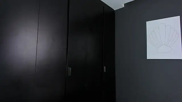 Snapshot of love_kriss chatting on April 2026 05:32:02 PM love kriss online show from April 2026 05:32:02 PM