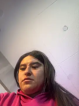 Anya Volker online show from April 2026 12:05:02 PM