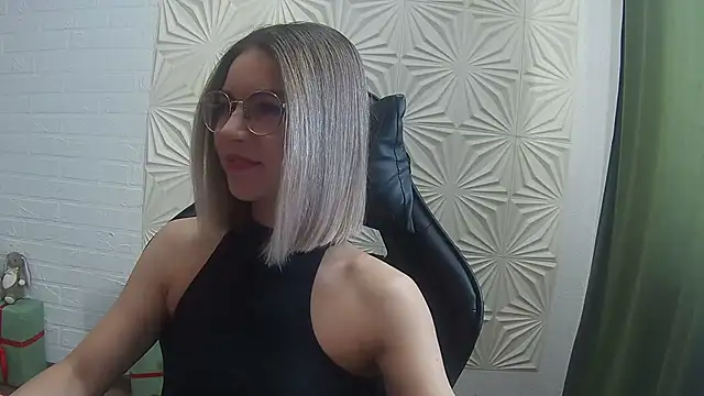 Snapshot of IceMayes chatting on February 2026 08:13:02 AM IceMayes online show from February 2026 08:13:02 AM