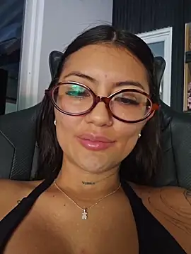 Roma xxx online show from May 2026 09:42:01 PM