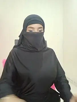 aminaa  online show from July 2026 06:18:02 PM