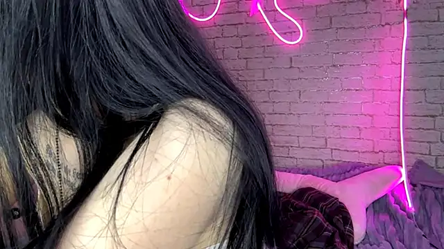 Snapshot of ExiePecue chatting on February 2026 11:11:02 AM ExiePecue online show from February 2026 11:11:02 AM