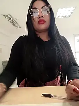 Snapshot of ValeriaVilla2 chatting on February 2026 09:33:01 PM ValeriaVilla2 online show from February 2026 09:33:01 PM