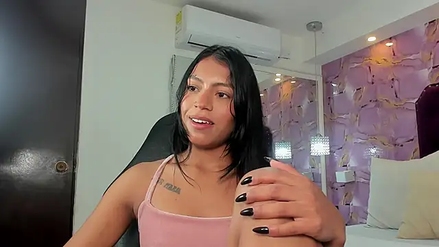 Snapshot of alanah_carter chatting on February 2026 12:15:01 PM alanah carter online show from February 2026 12:15:01 PM