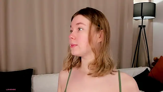 Snapshot of MaraaSwan chatting on February 2026 10:39:01 PM MaraaSwan online show from February 2026 10:39:01 PM