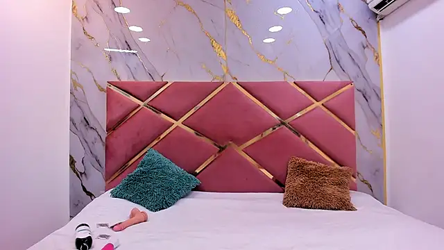 Lilith Kramston online show from February 2026 03:35:02 AM