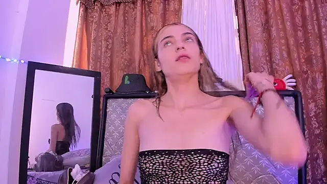 Sophie vega1 online show from June 2026 06:53:01 PM