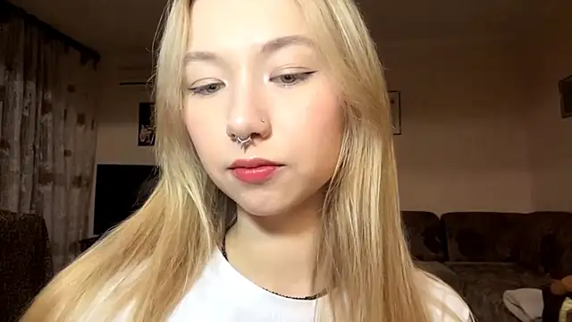 PinkTraible online show from April 2026 12:10:01 PM