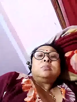 Hot-Mou11 online show from March 2026 01:48:02 PM