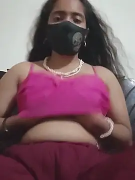 Snapshot of tanisha-me chatting on June 2026 04:01:02 PM tanisha-me online show from June 2026 04:01:02 PM