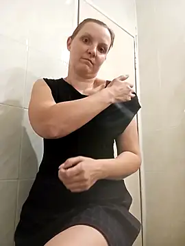 Snapshot of SusanGold9211 chatting on March 2026 09:38:02 AM SusanGold9211 online show from March 2026 09:38:02 AM