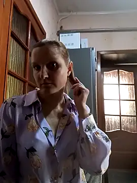 Snapshot of SusanGold9211 chatting on March 2026 08:55:02 AM SusanGold9211 online show from March 2026 08:55:02 AM