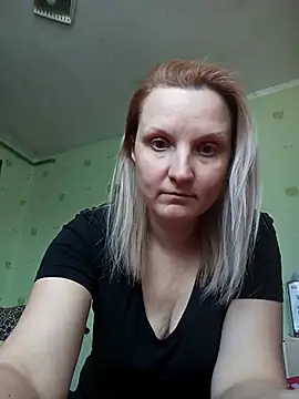 Snapshot of SusanGold9211 chatting on March 2026 10:08:02 AM SusanGold9211 online show from March 2026 10:08:02 AM